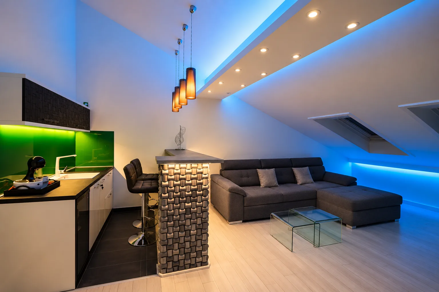 Domino 1 — apartment with a jacuzzi and sauna, Novi Beograd, Belgrade (photo 3 of 11)